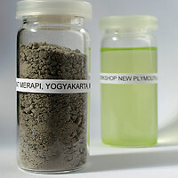 Sample of volcanic soil from Mount Merapi, and the Chlorella algae culture used in the Biomodd Workshop in New Plymouth in New Zealand in 2011.